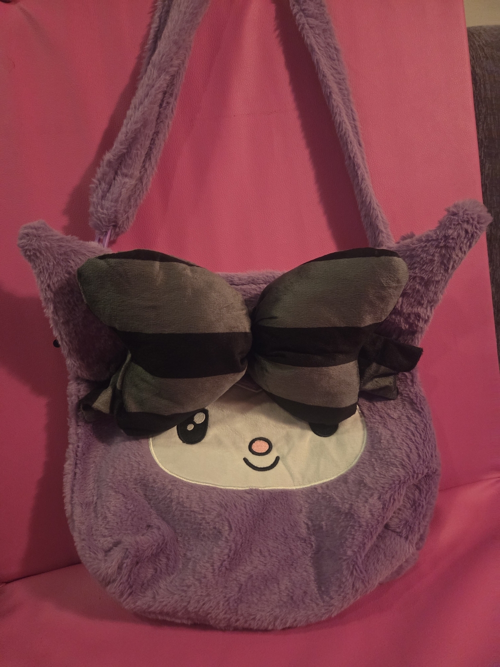 Plush Purple Kuromi Character Shoulder Bag with Bow Accent